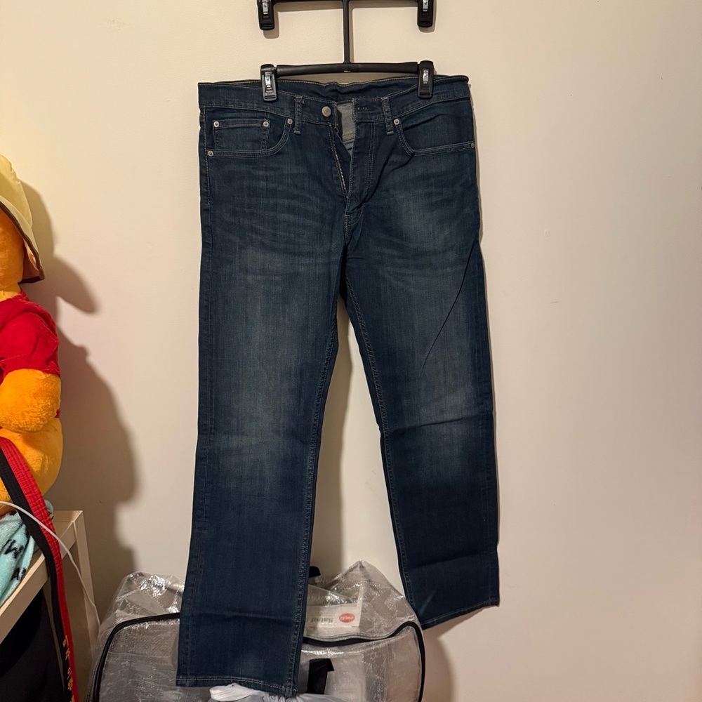 THREE levis pants - Picture 5 of 12